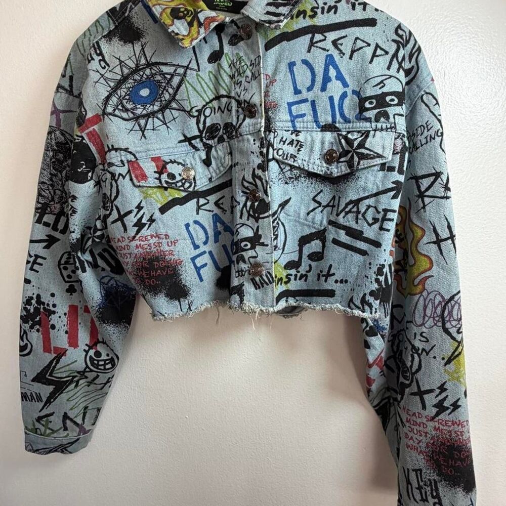 Jaded-london Graffiti Print Cropped Cotton Twill Trucker Jacket US 6 Y2k Grunge - Picture 6 of 8